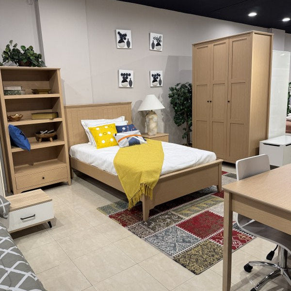 Tom Bedroom